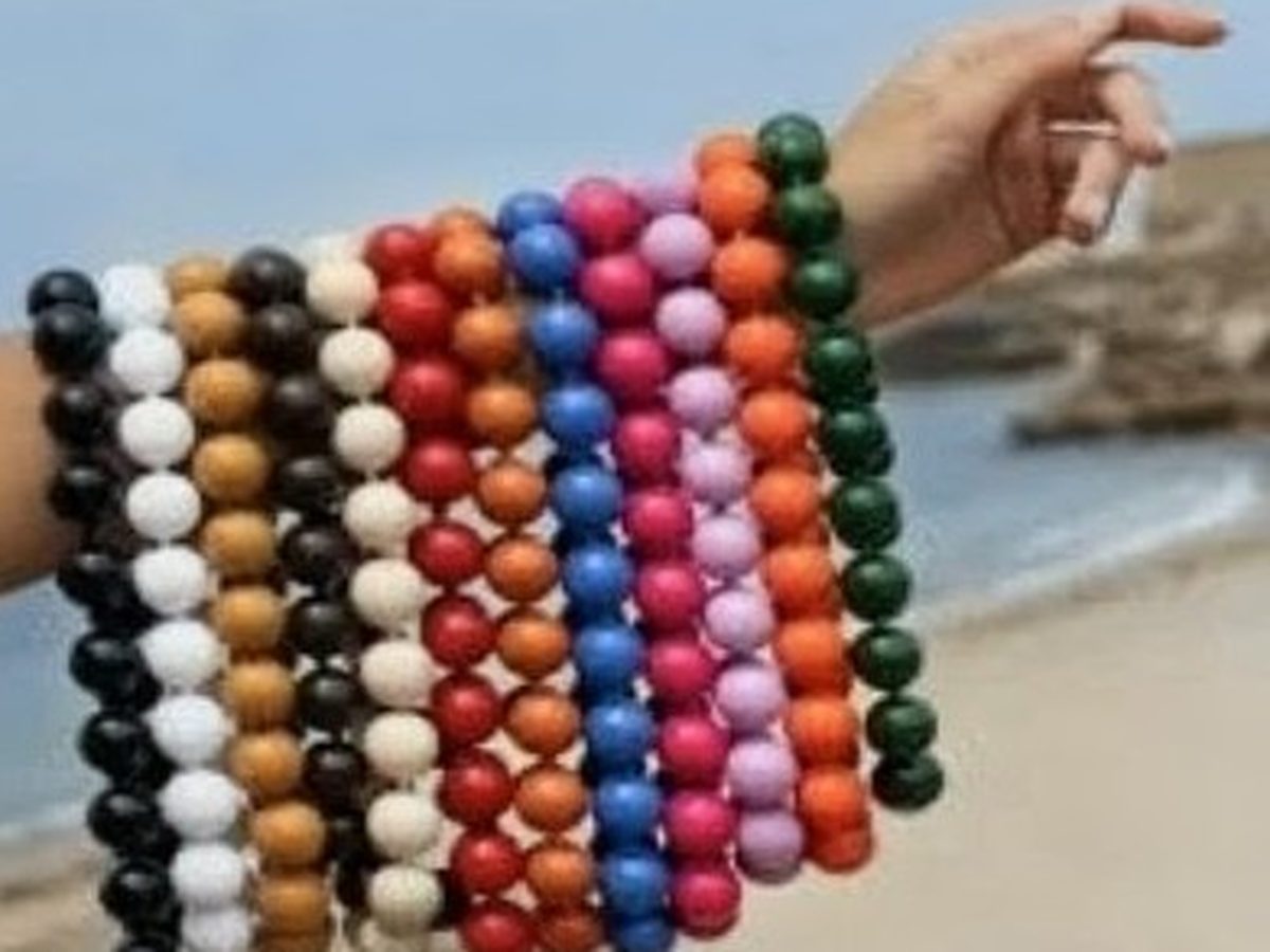 Anudado fino de collares con perlas naturales